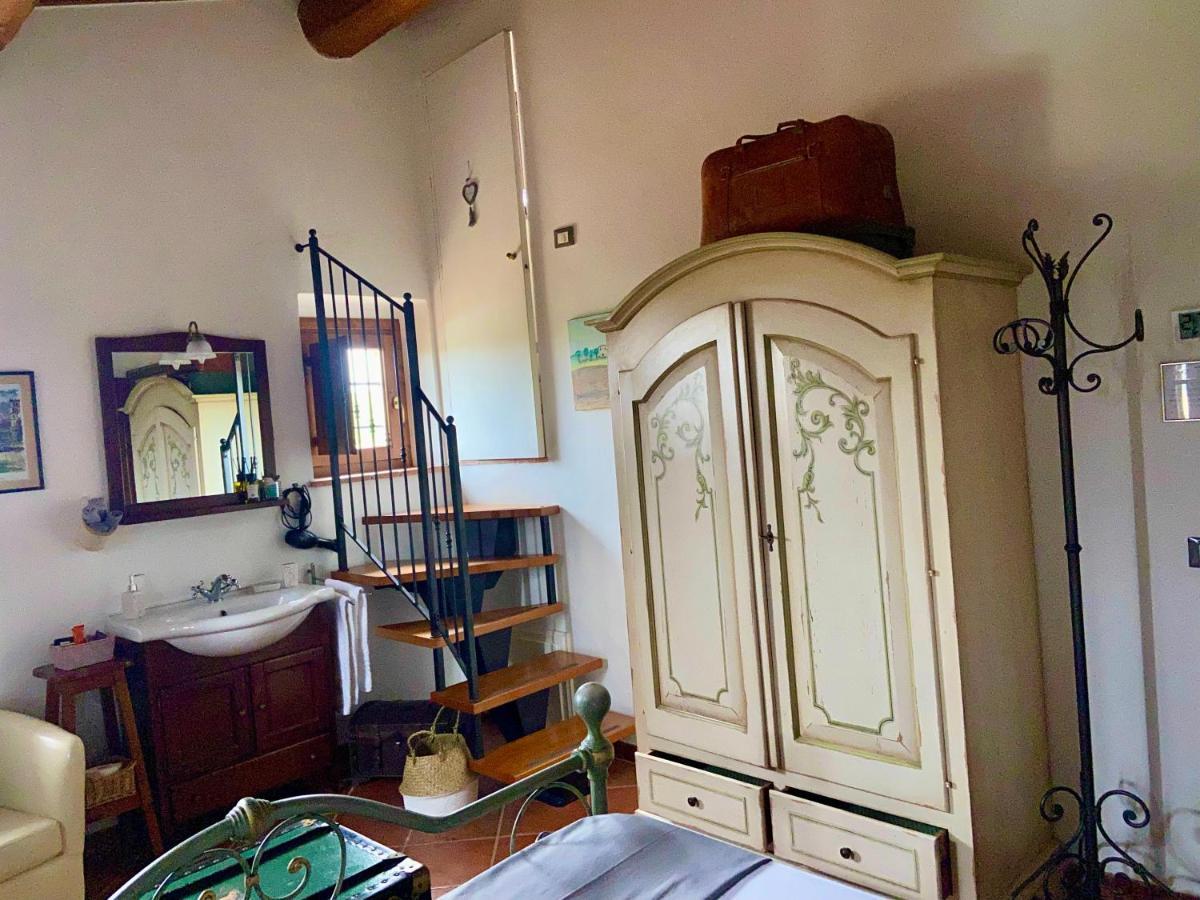 Bed And Breakfast Casale Del Sole 卡斯泰里那马里提玛 外观 照片
